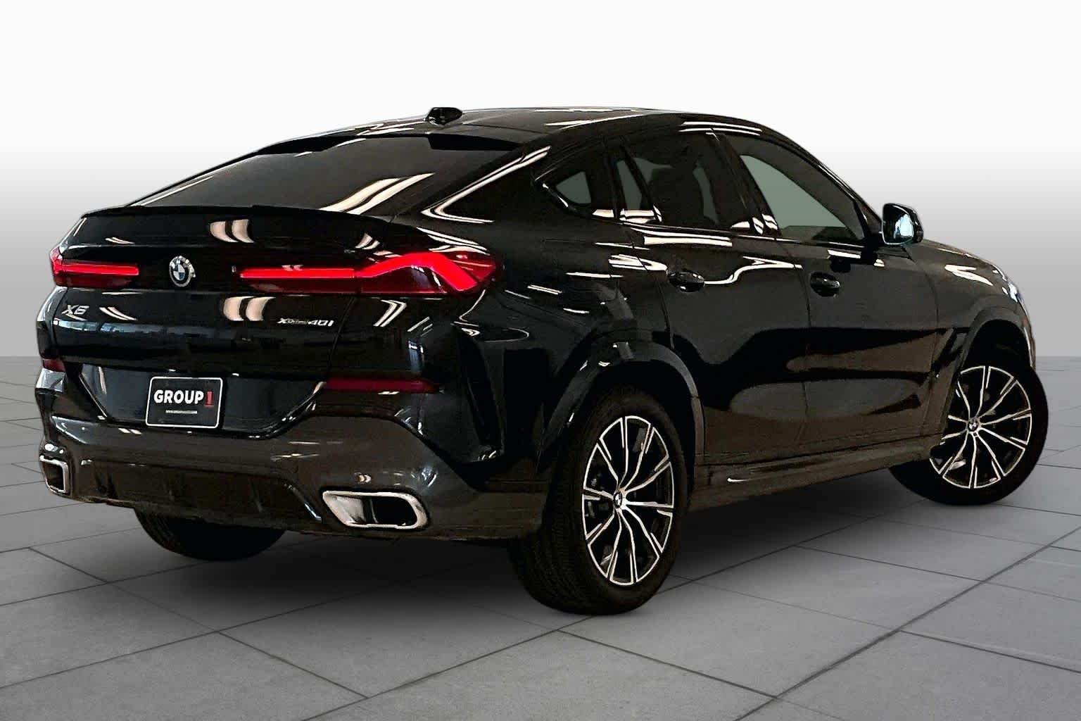Used 2026 Black Sapphire Metallic BMW xDrive40i image 12
