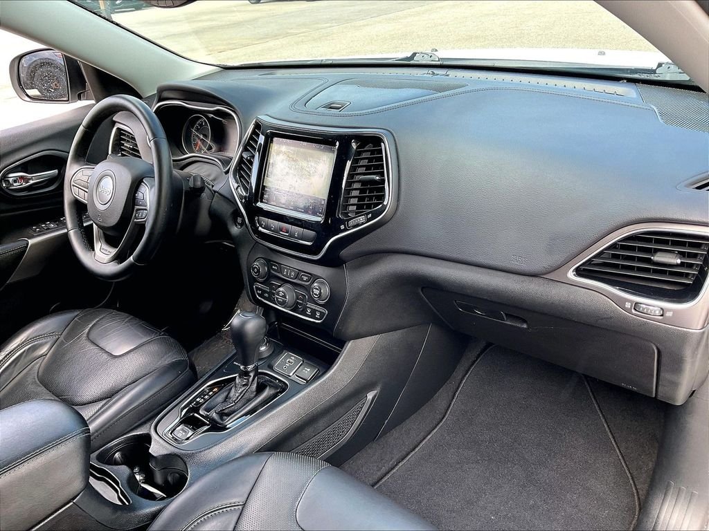Used 2019 Bright White Clearcoat Jeep Limited image 13