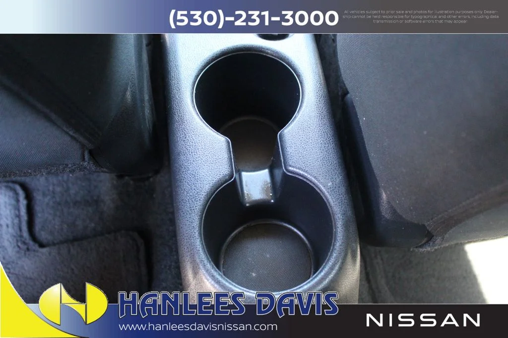Used 2019 Silver Nissan 1.6 SV image 17