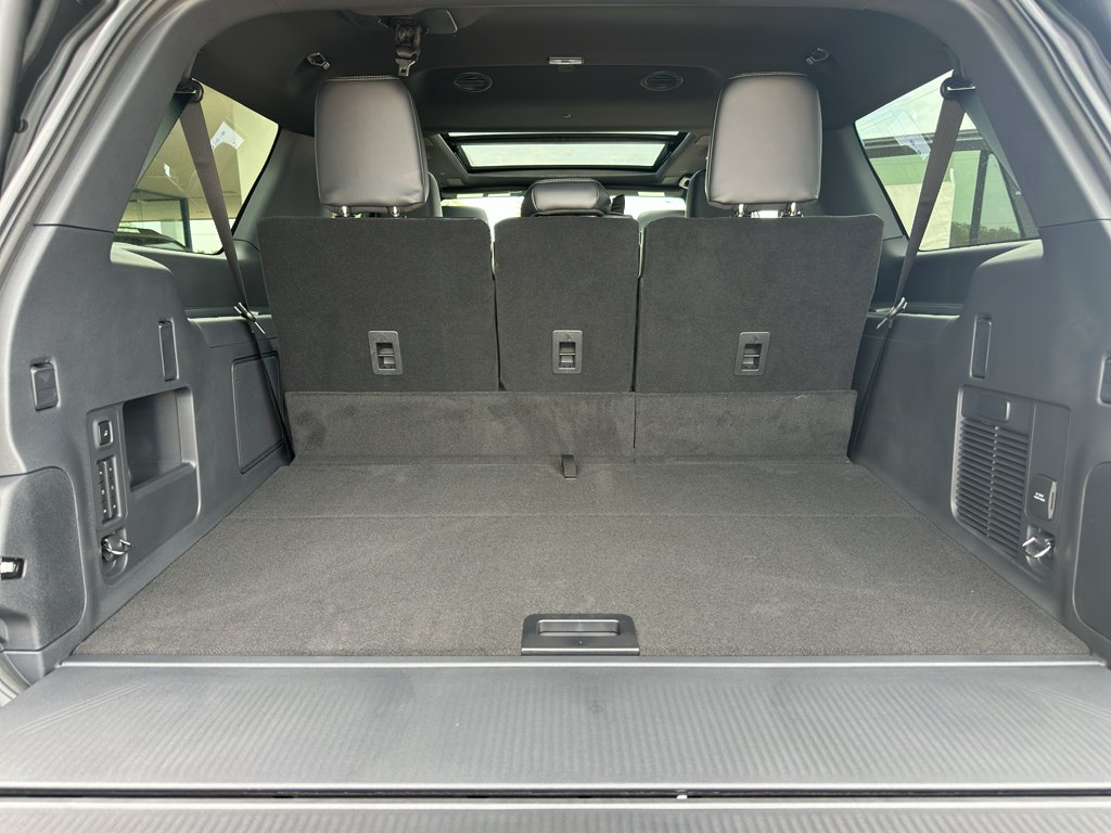 New 2027 Dark Matter Gray Metallic Ford MAX Platinum image 35