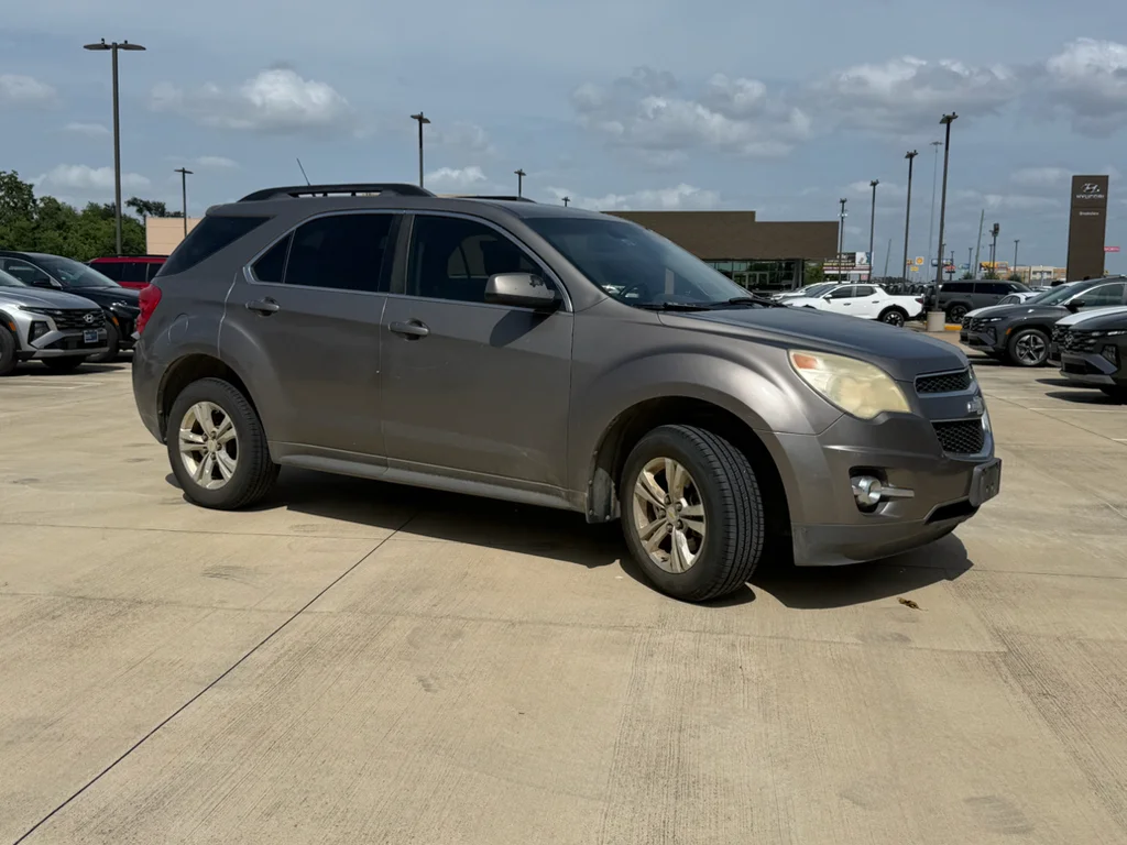Used 2010 Mocha Steel Metallic Chevrolet LT w/2LT image 8