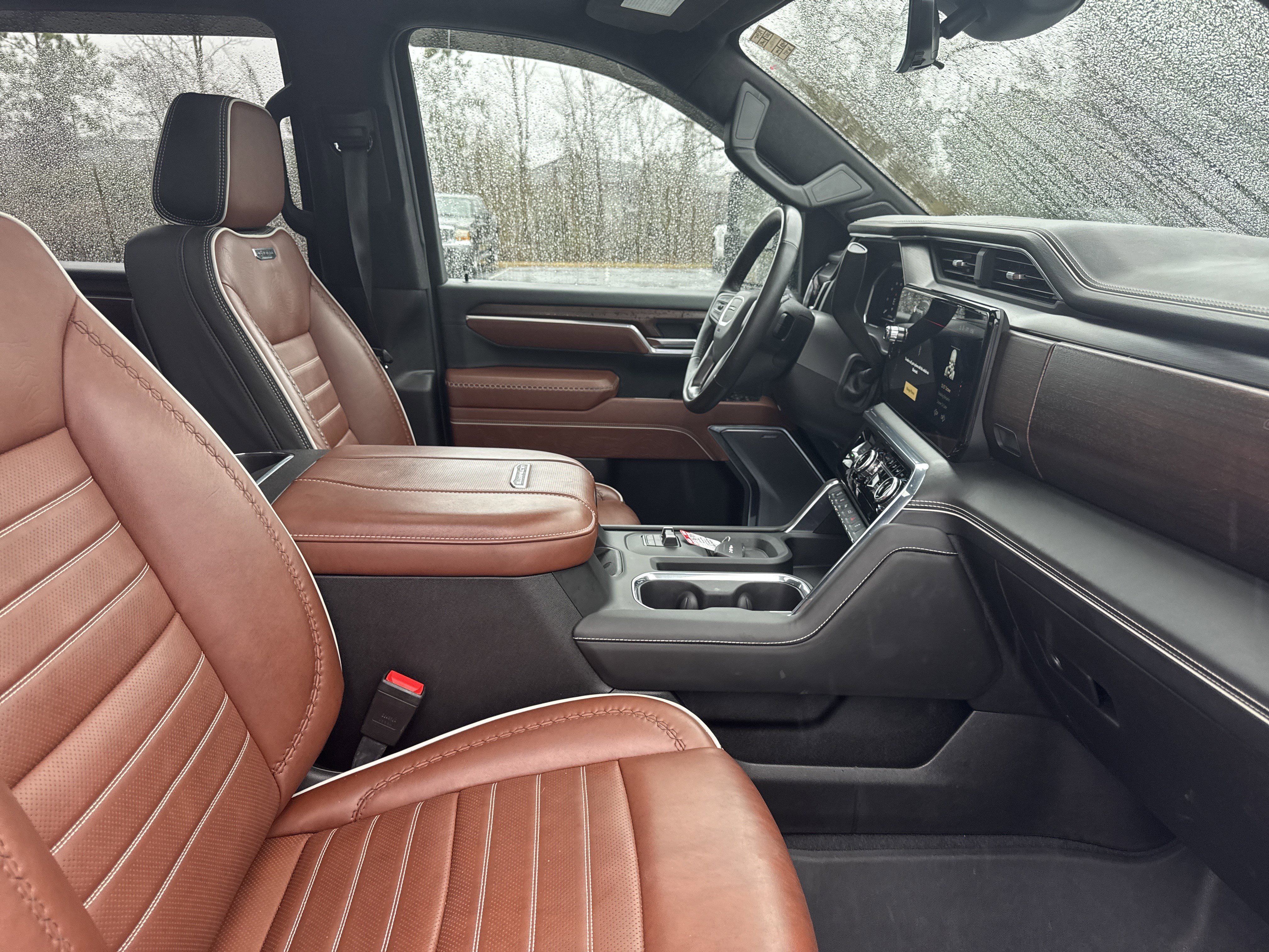 Used 2025 Sterling Metallic GMC Denali Ultimate image 37