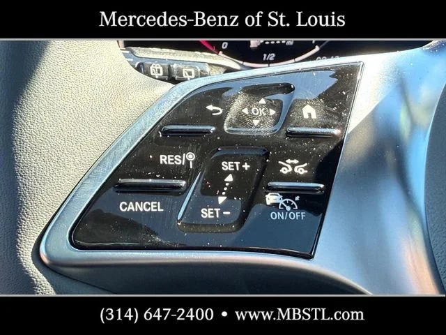 New 2026 Verde Silver Metallic Mercedes-Benz GLC 300 image 11