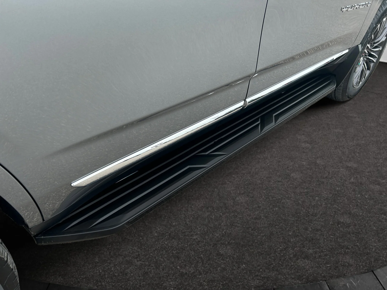 New 2026 Sterling Metallic GMC Elevation image 12
