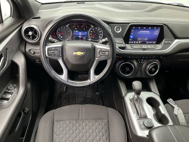 Used 2021 Iridescent Pearl Tricoat Chevrolet LT image 12