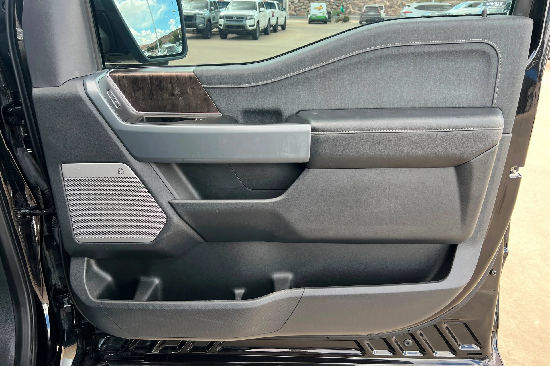 Used 2023 Agate Black Metallic Ford XL image 22