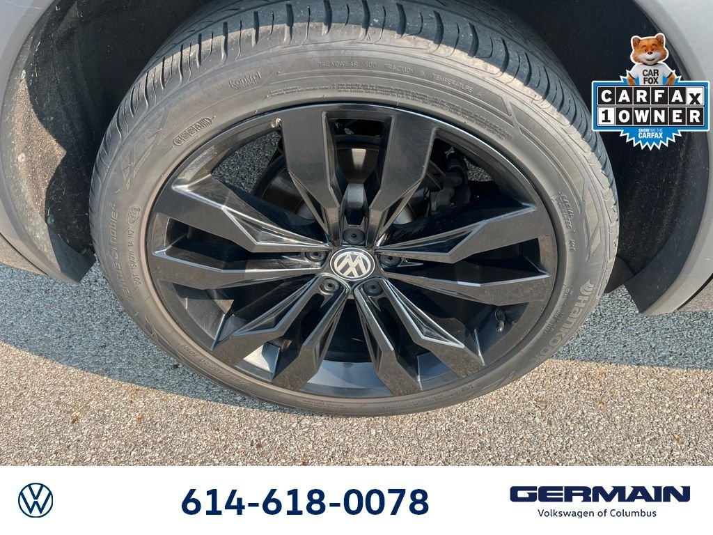 Used 2020 Gray Volkswagen 2.0T SE R-Line Black image 15