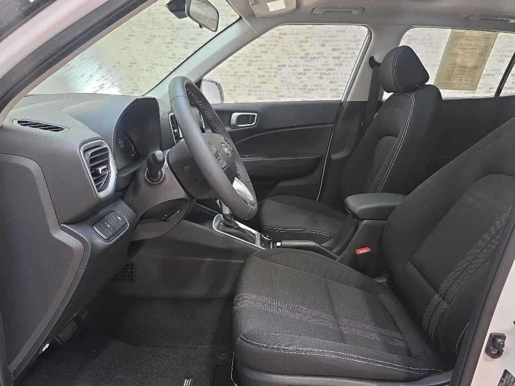 Used 2026 Lunar White Hyundai SEL image 22