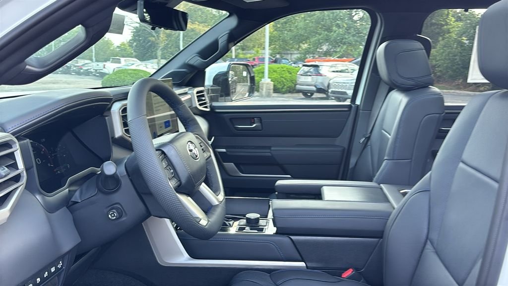 New 2026 Wind Chill Pearl <sup>1</sup> Toyota Tundra Platinum image 28