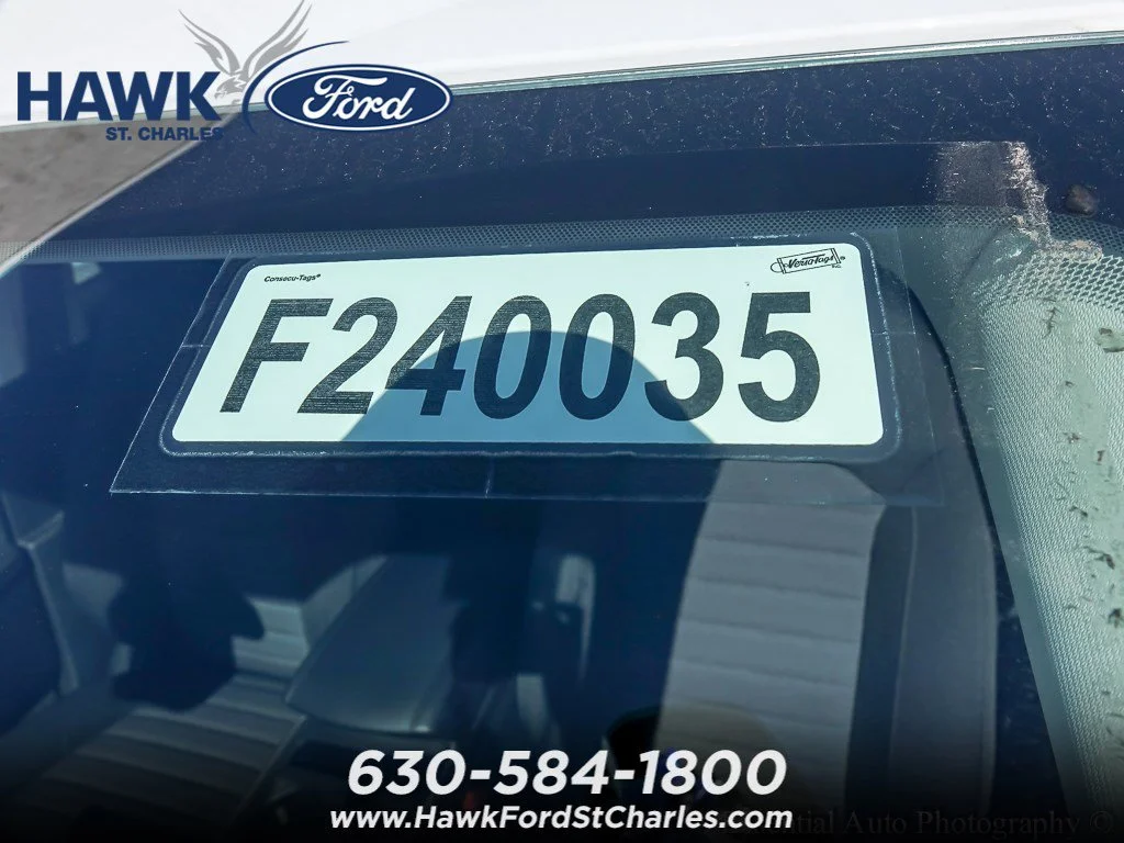 New 2024 Oxford White Ford SE image 17
