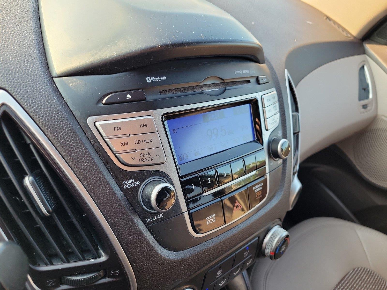 Used 2013 Chai Bronze Hyundai GLS image 29