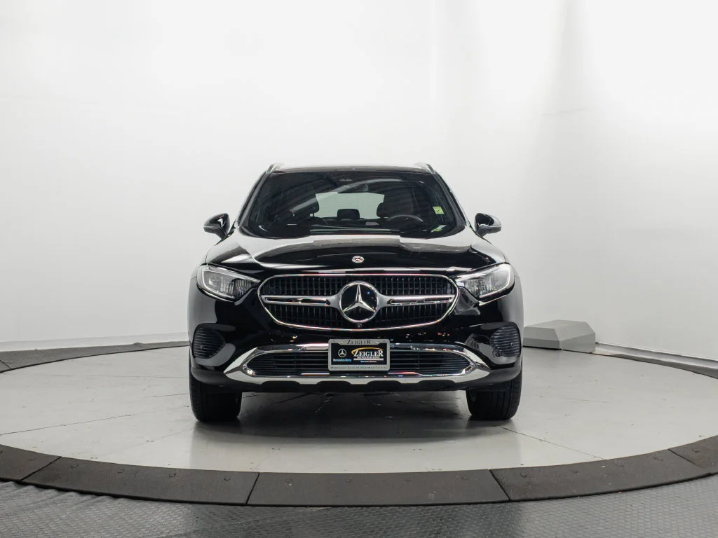 Certified Used 2026 Black Mercedes-Benz GLC 300 image 2