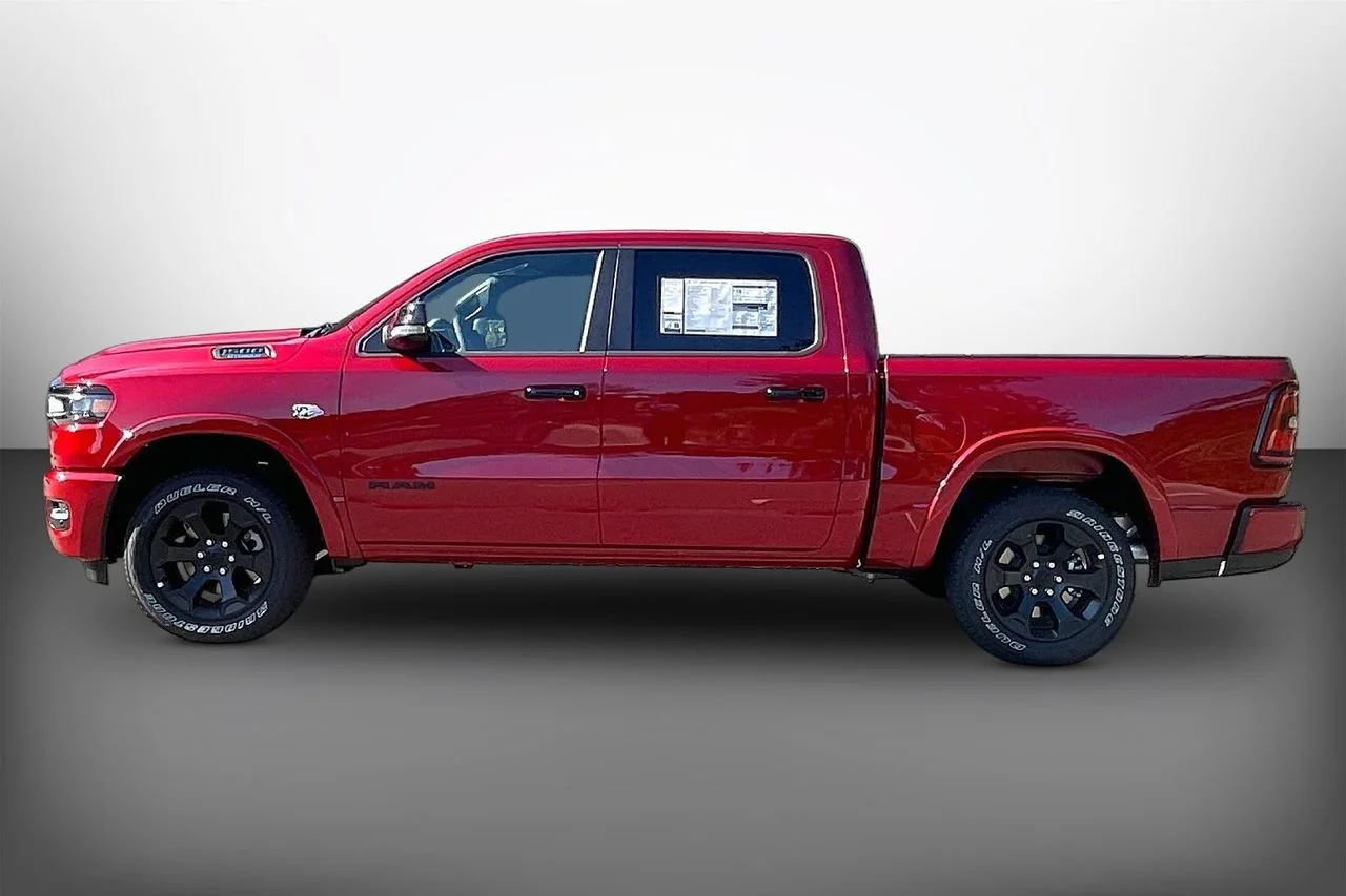 New 2026 Molten Red Pearl-Coat Exterior Paint RAM Big Horn/Lone Star image 5