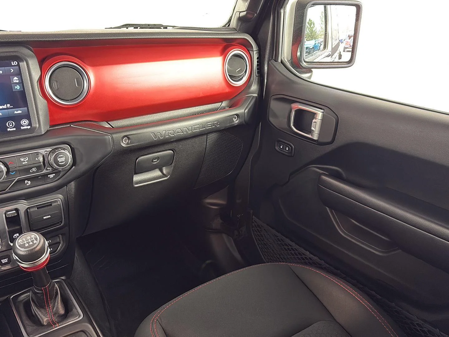 Used 2019 Granite Crystal Metallic Clearcoat Jeep Rubicon image 25