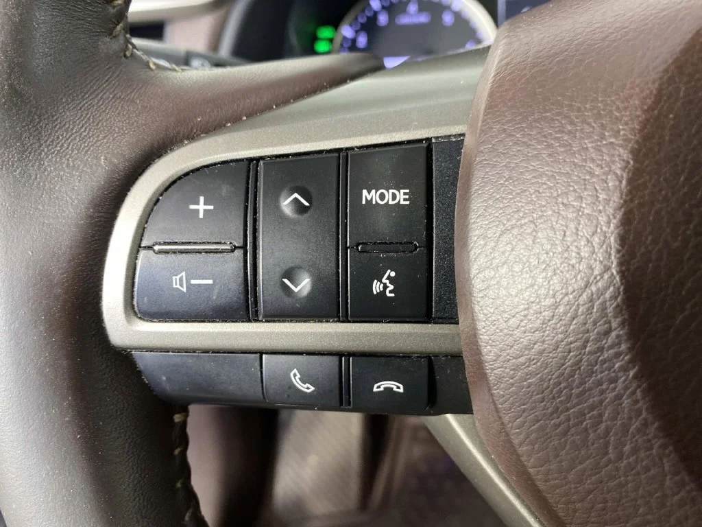 Used 2017 White Pearl Lexus 350 image 16