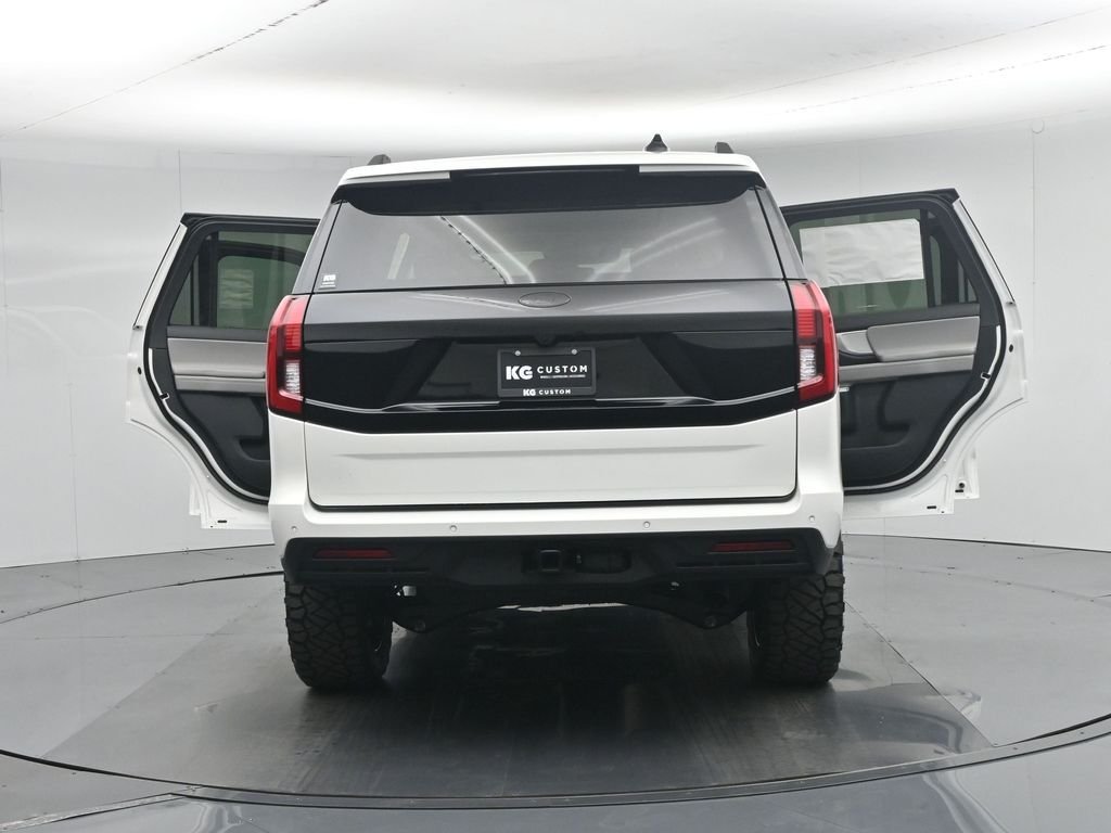 New 2026 Star White Metallic Tri-Coat Ford Active image 34