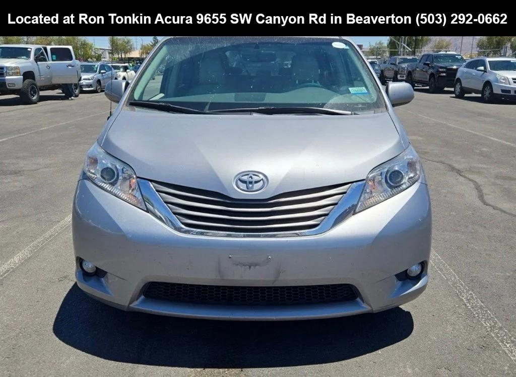 Used 2013 Silver Sky Metallic Toyota XLE image 7