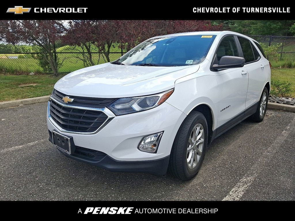 2021 Chevrolet Equinox LS's photo