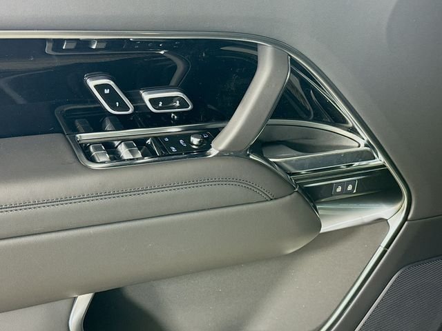 New 2026 Carpathian Grey Land Rover SE image 20