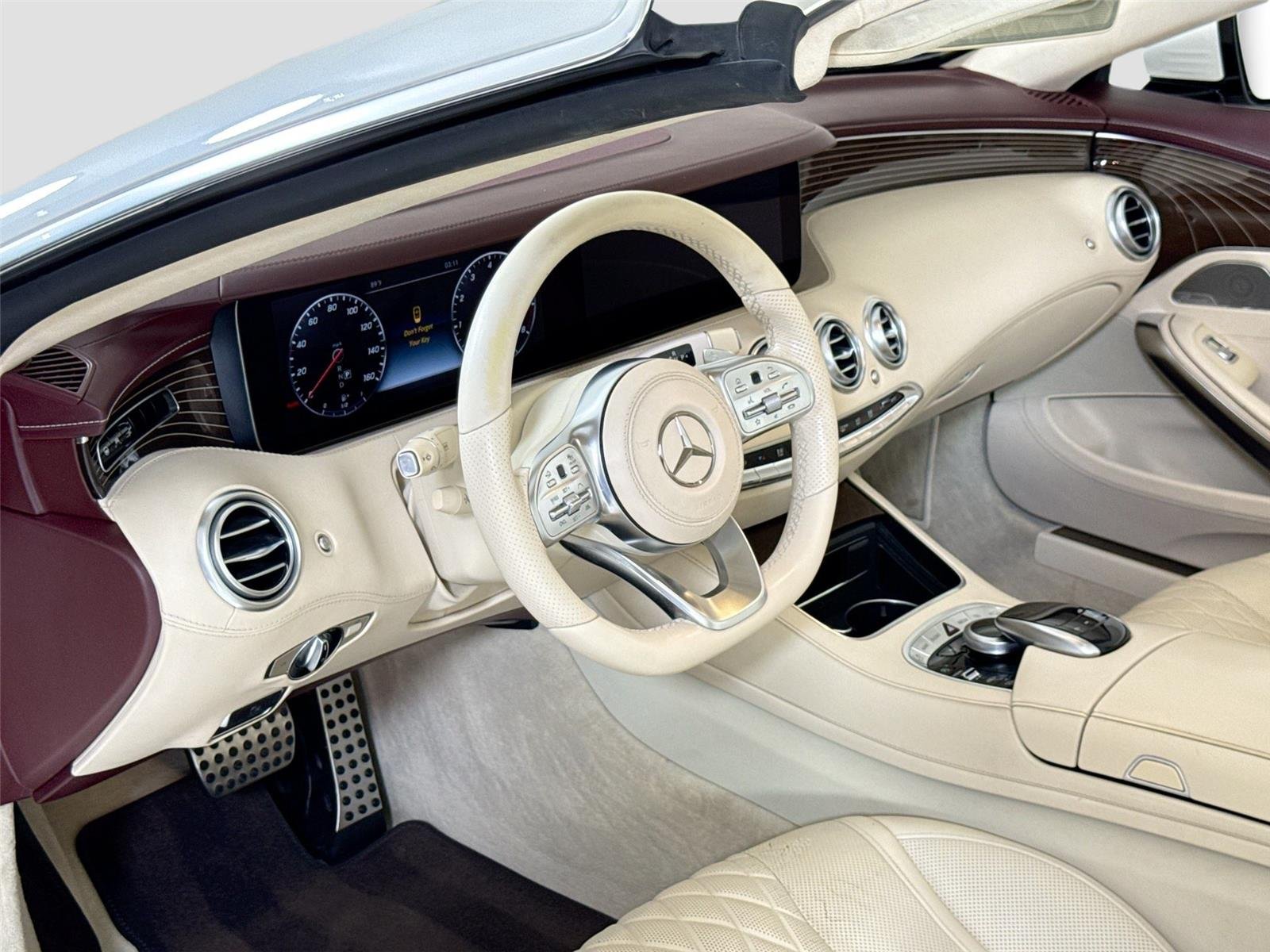 Used 2019 designo Cashmere White Magno (Matte Finish) Mercedes-Benz S 560 Cabriolet | AMG® Line | Premium Pkg | Driver Assist Pkg image 15