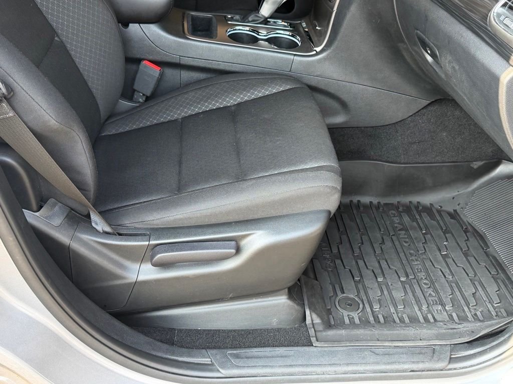Used 2021 Billet Silver Metallic Jeep Laredo E image 40