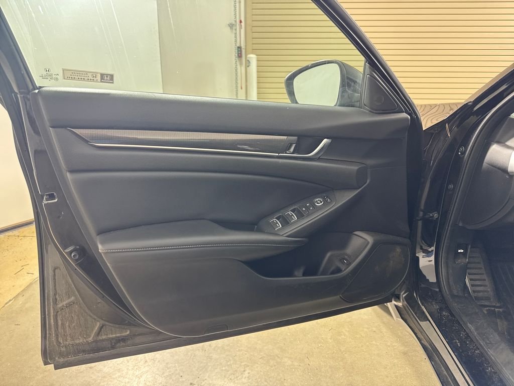 Used 2022 Black Honda Sport image 18