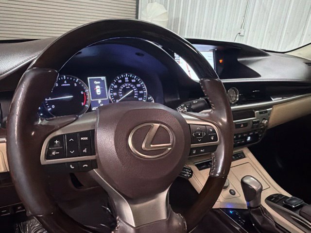 2018 Lexus ES 350 - Photo 29