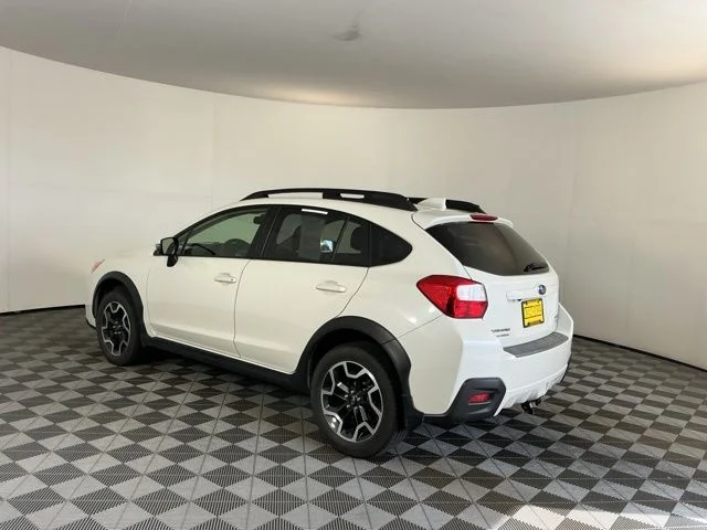 Used 2016 White Subaru 2.0i Limited image 7