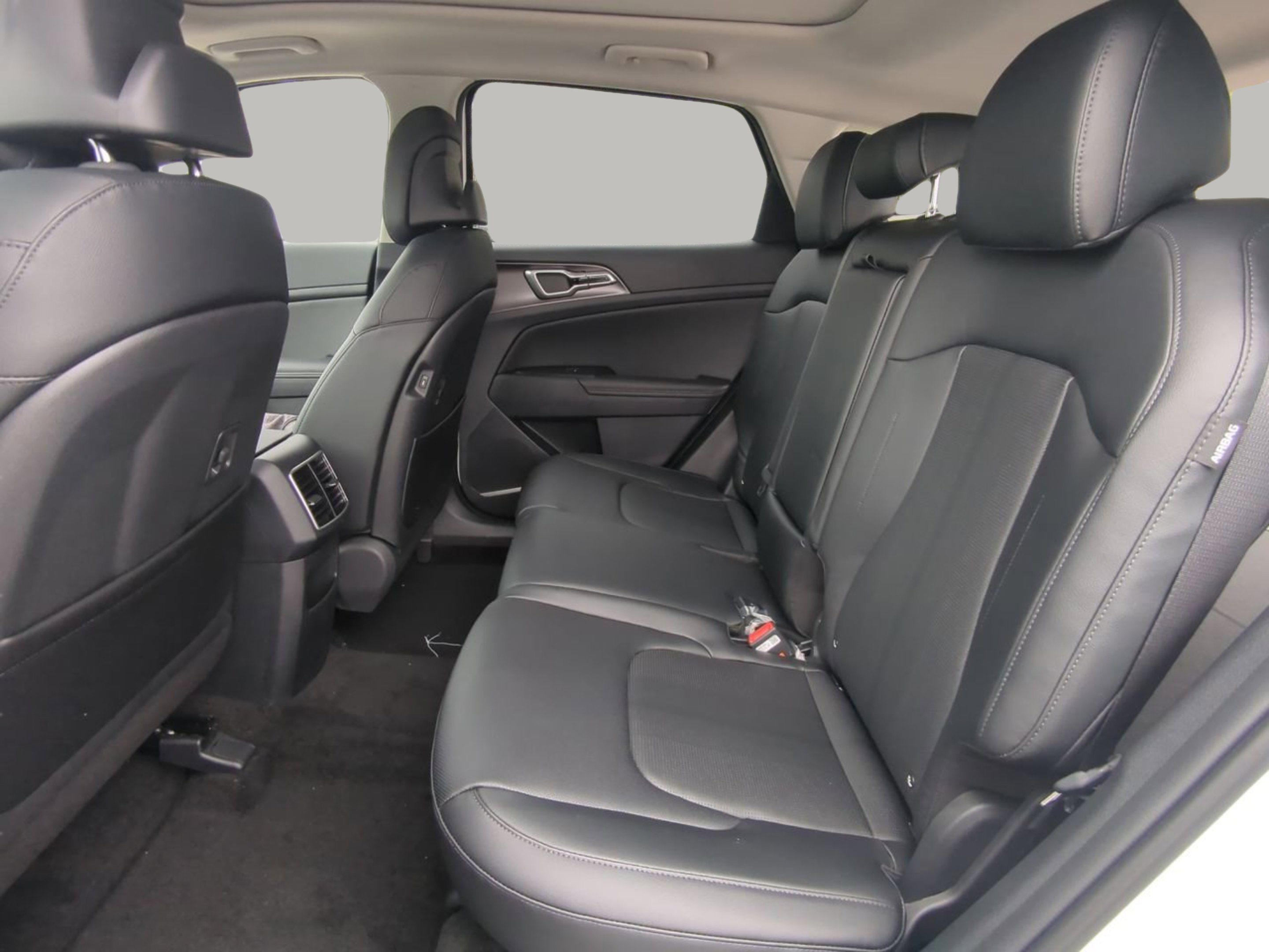 New 2026 Glacial White Pearl Kia EX image 17