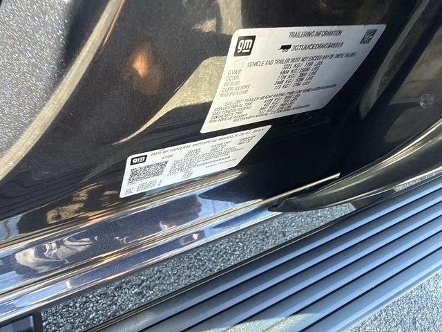 Used 2022 Titanium GMC Elevation image 25