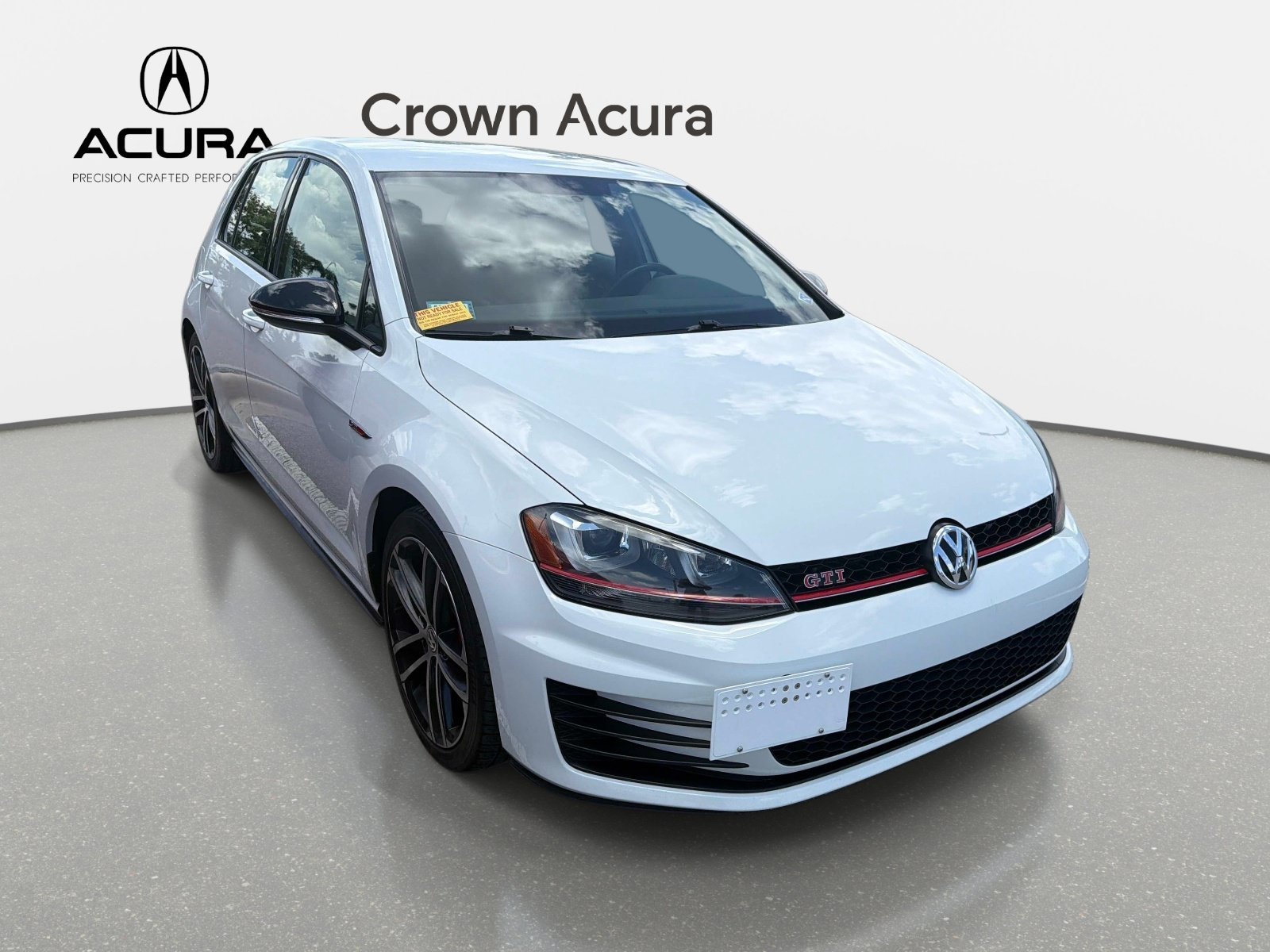 Used 2017  Volkswagen  image 9