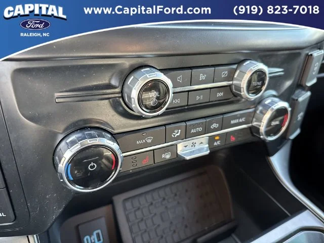 Used 2024 Silver Ford XLT image 29