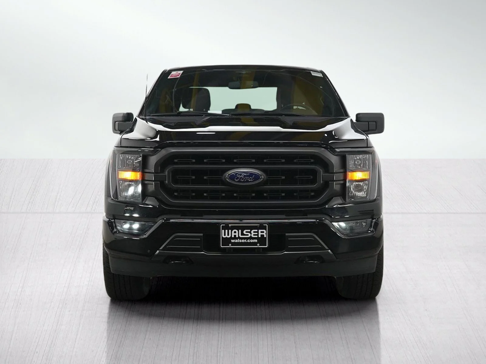 Used 2023 Agate Black Metallic Ford XLT image 8