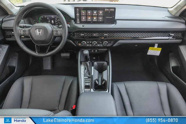 New 2026 Platinum White Pearl Honda EX-L Hybrid image 18