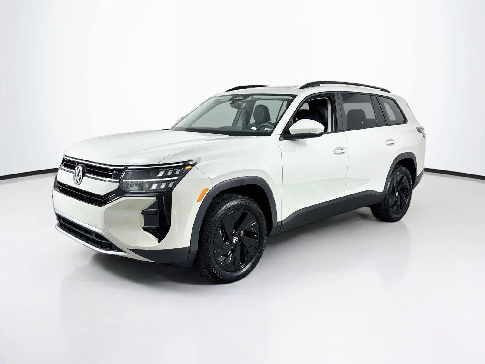 New 2027 Sandstone Volkswagen SE w/Technology image 1