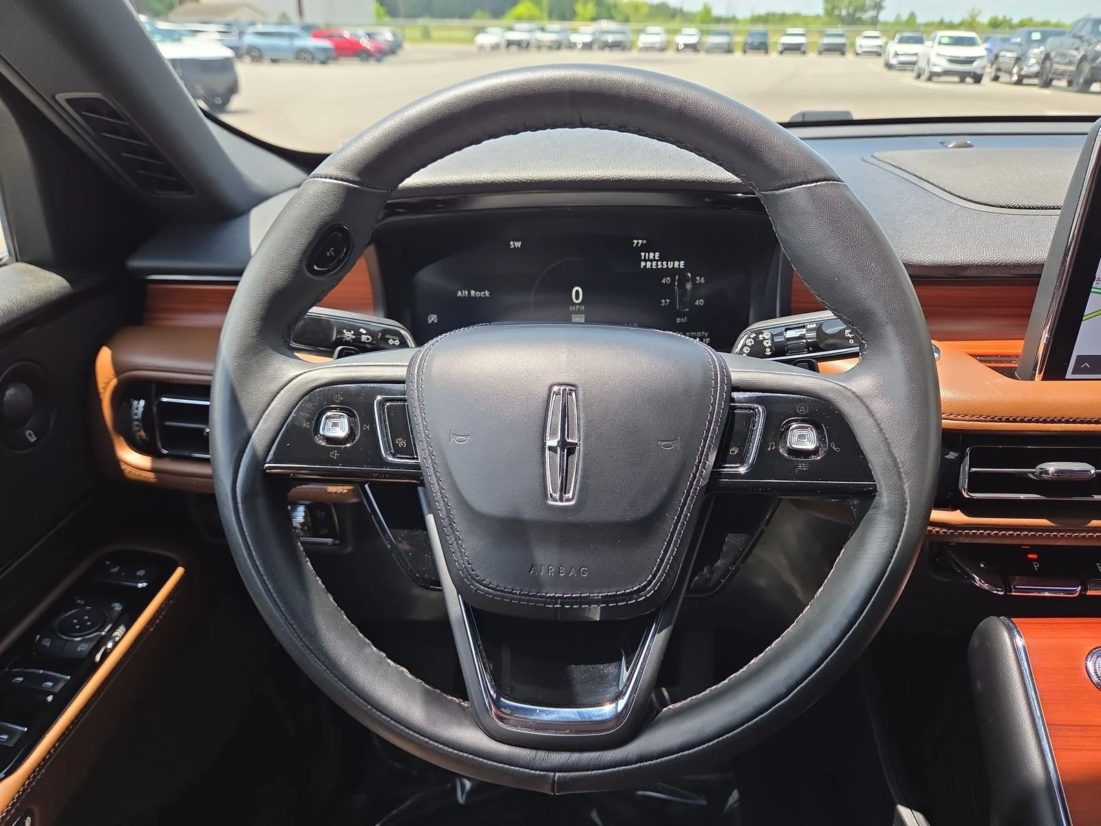 Used 2024 Black Metallic Lincoln Reserve image 15
