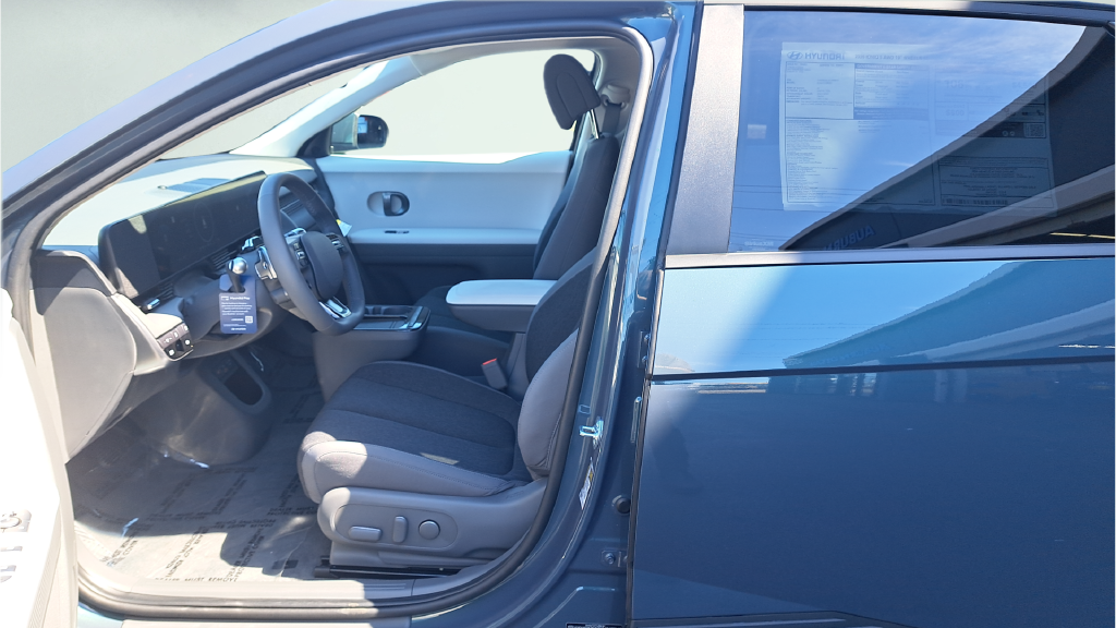 New 2026 Green Hyundai SE image 10