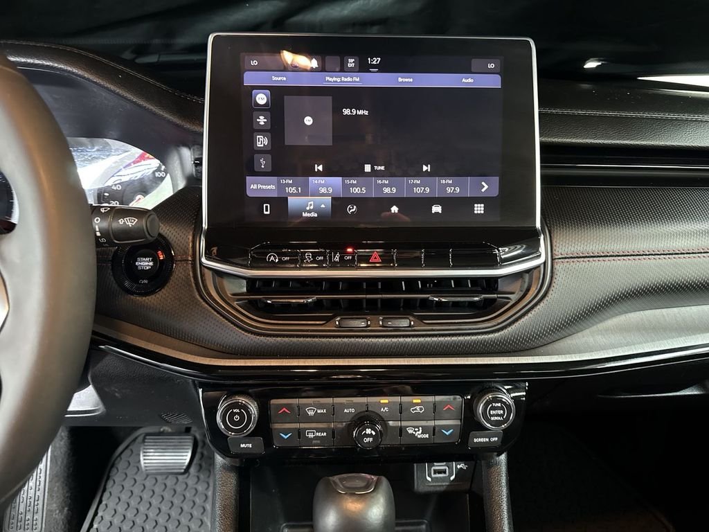 Used 2022 Bright White Clearcoat Jeep Trailhawk image 25