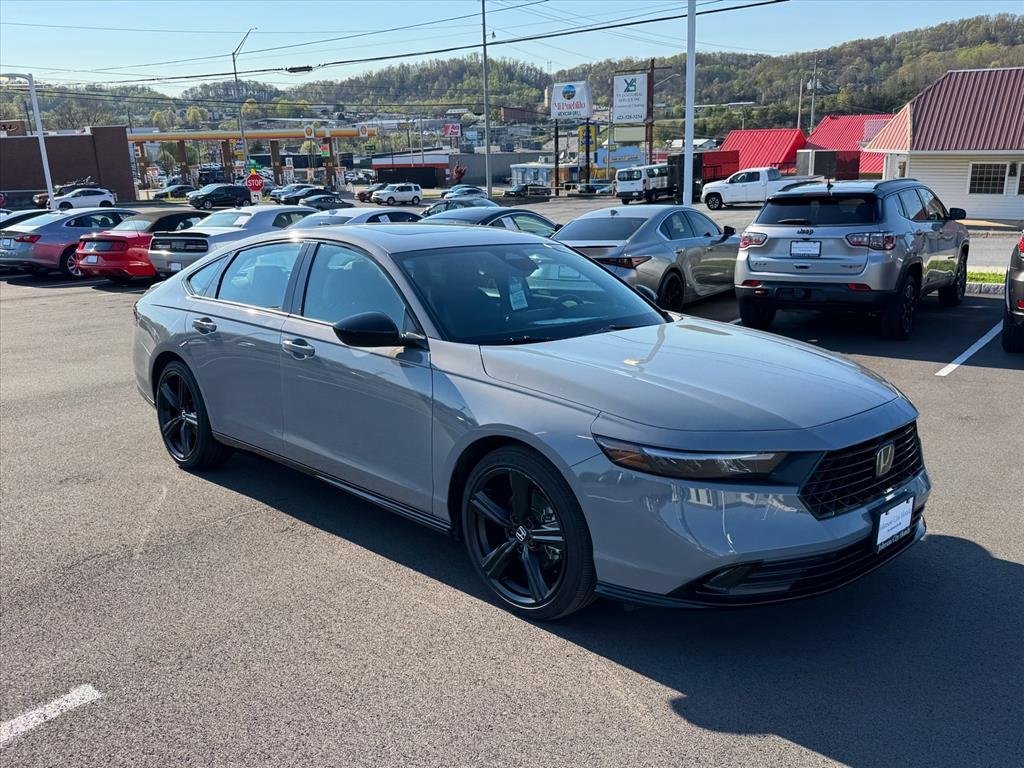 Used 2025 Urban Gray Pearl Honda Sport-L image 10