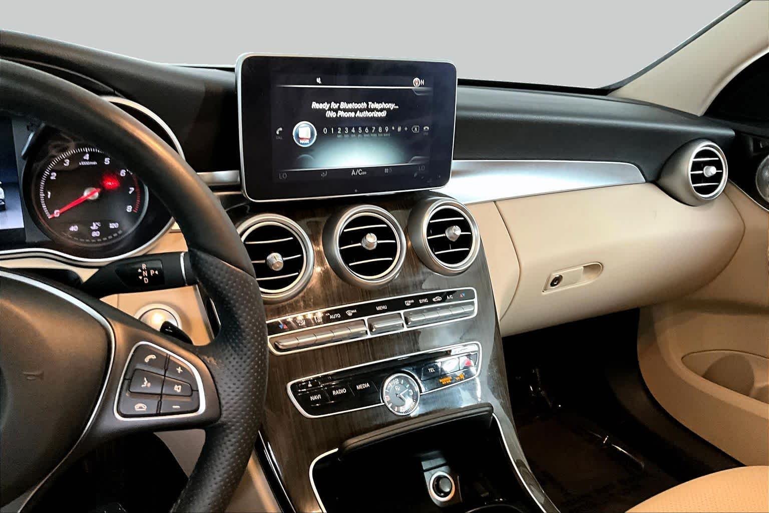 Used 2016 Polar White Mercedes-Benz C 300 image 7