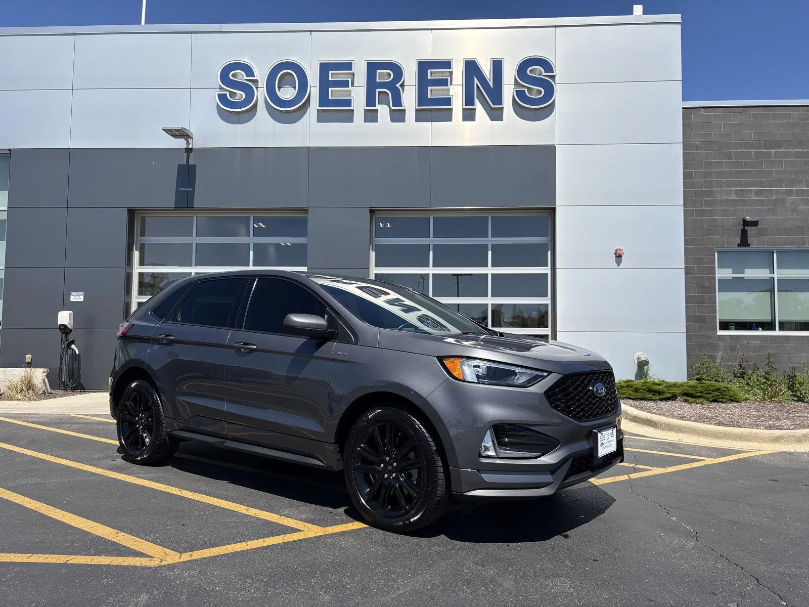 2024 Ford Edge