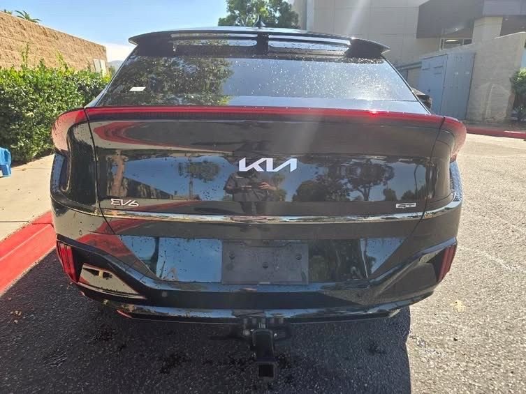 Used 2023 Black Kia GT image 5