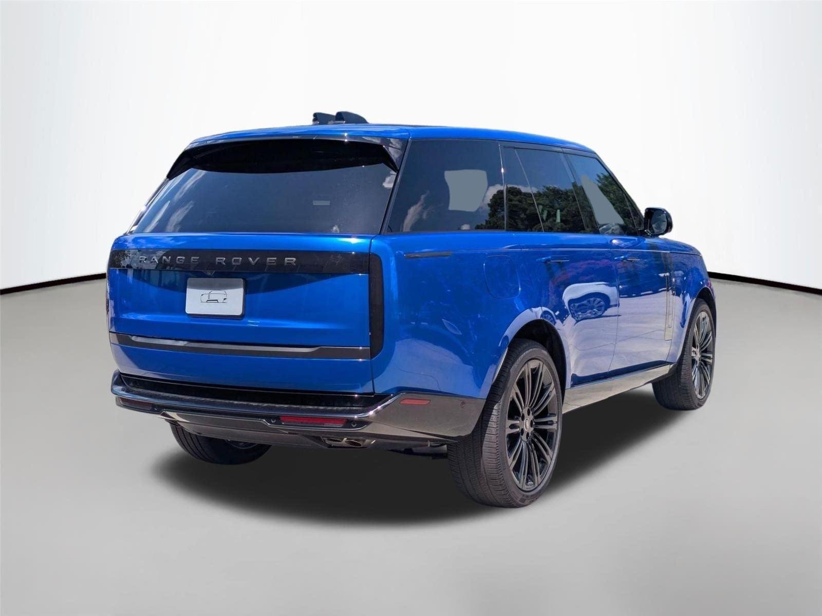 New 2026 Velocity Blue Land Rover SE image 5