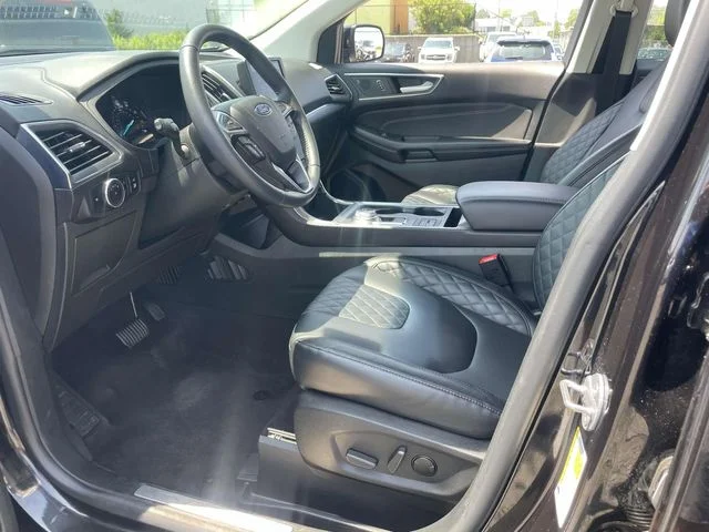 2024 Ford Edge Titanium - Photo 19