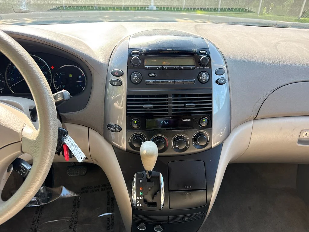 Used 2010 Blue Mirage Metallic Toyota LE image 18