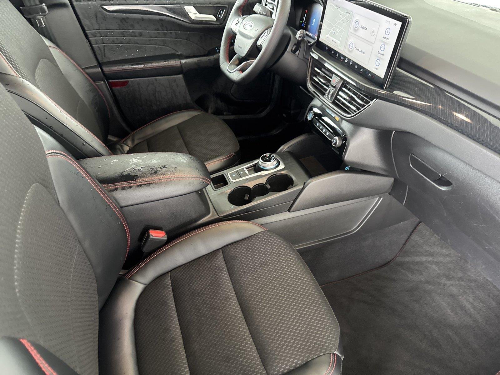 Used 2023 Star White Metallic Tri-Coat Ford ST-Line image 31
