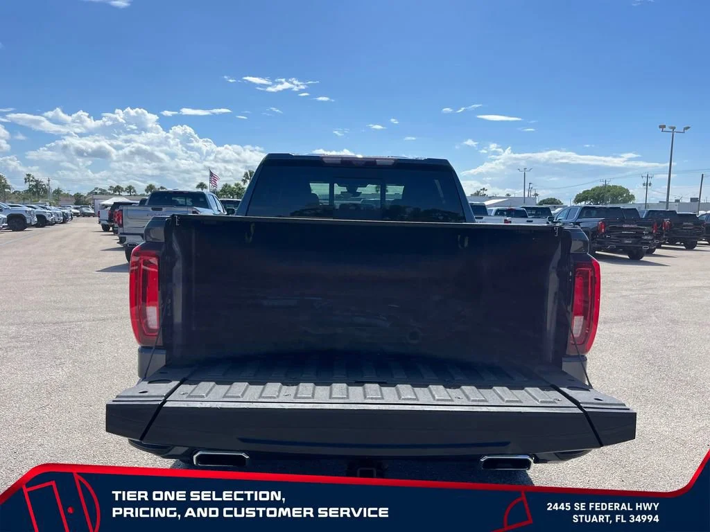 Used 2021 DARK SKY METALLIC GMC AT4 image 10
