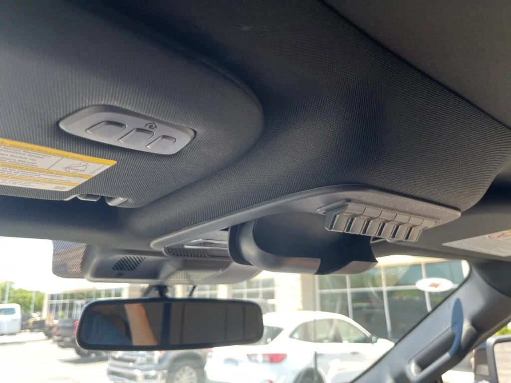 New 2026 Star White Metallic Tri-Coat Ford F-250® Lariat® image 25