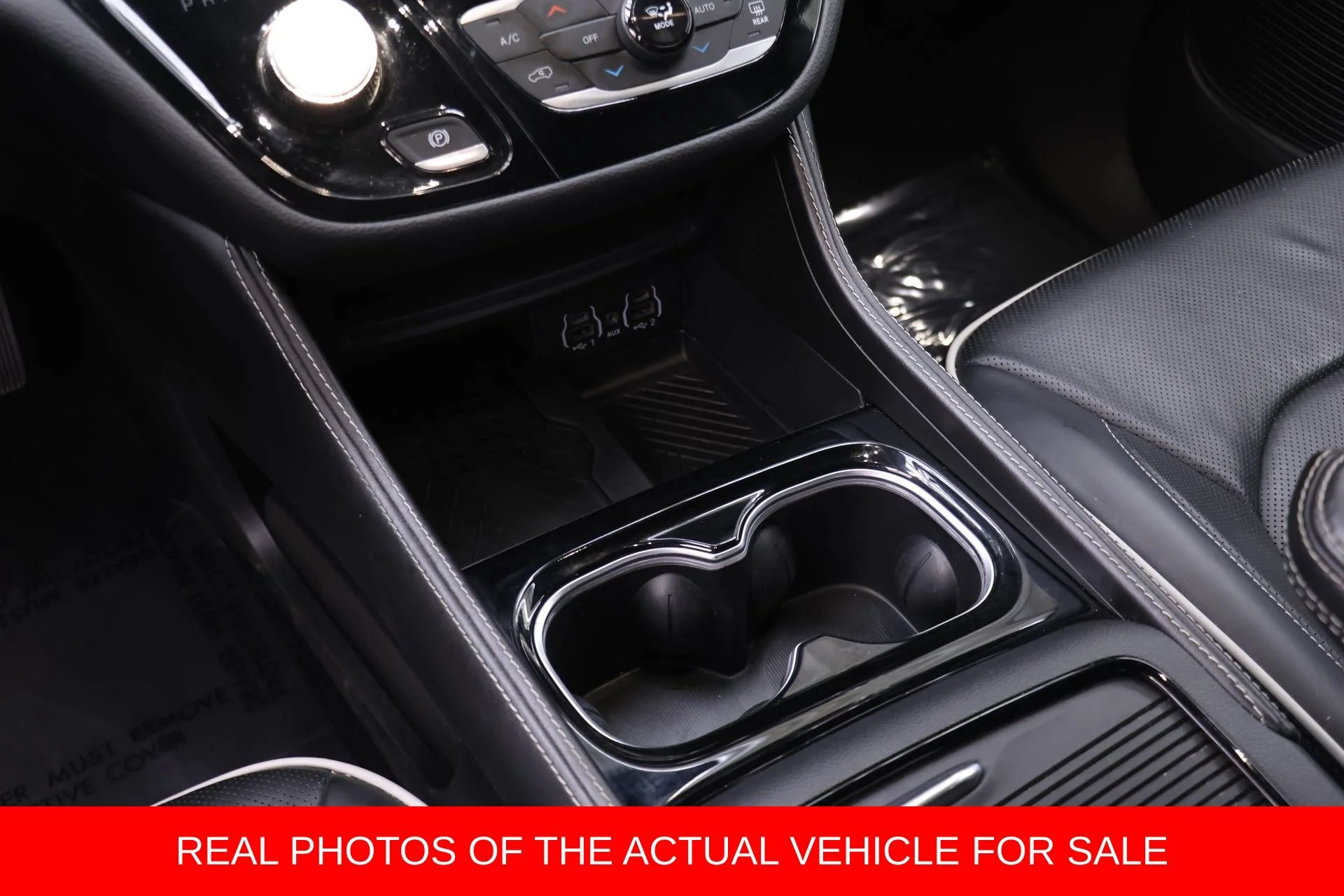 2025 Chrysler Pacifica Limited - Photo 12