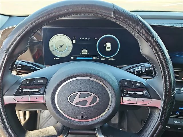 Used 2024 Black Hyundai Limited (IVT) image 14